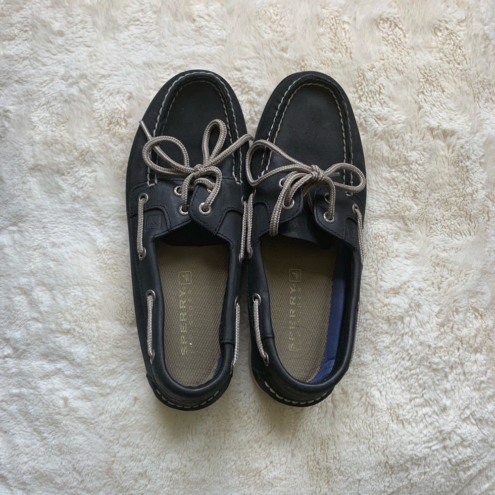 Great condition navy Sperry leather dress shoes